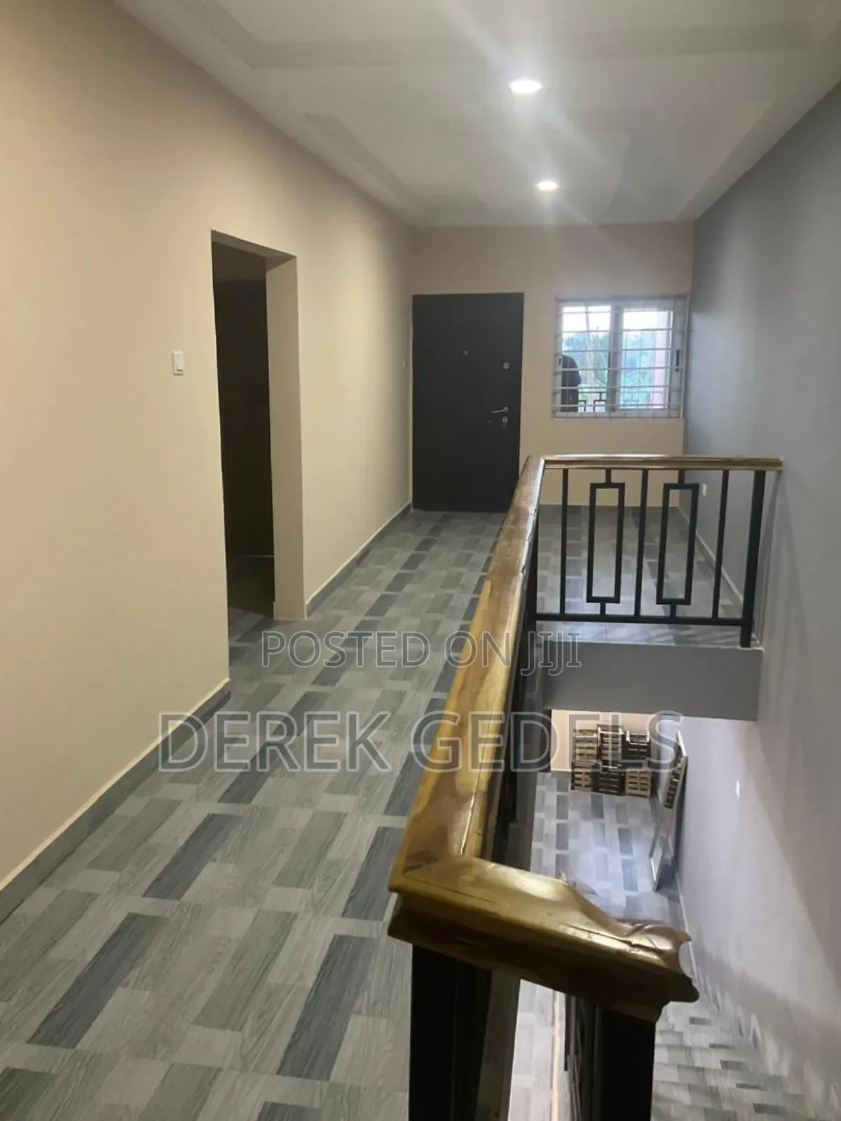 4bdrm Apartment in Oyarifa Mall Area for sale