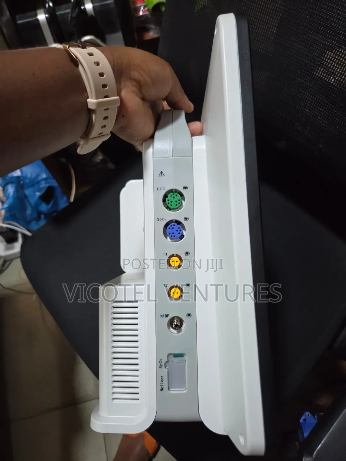 Multi Parameter Patient Monitor