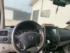 Mercedes-Benz Sprinter 2012 White