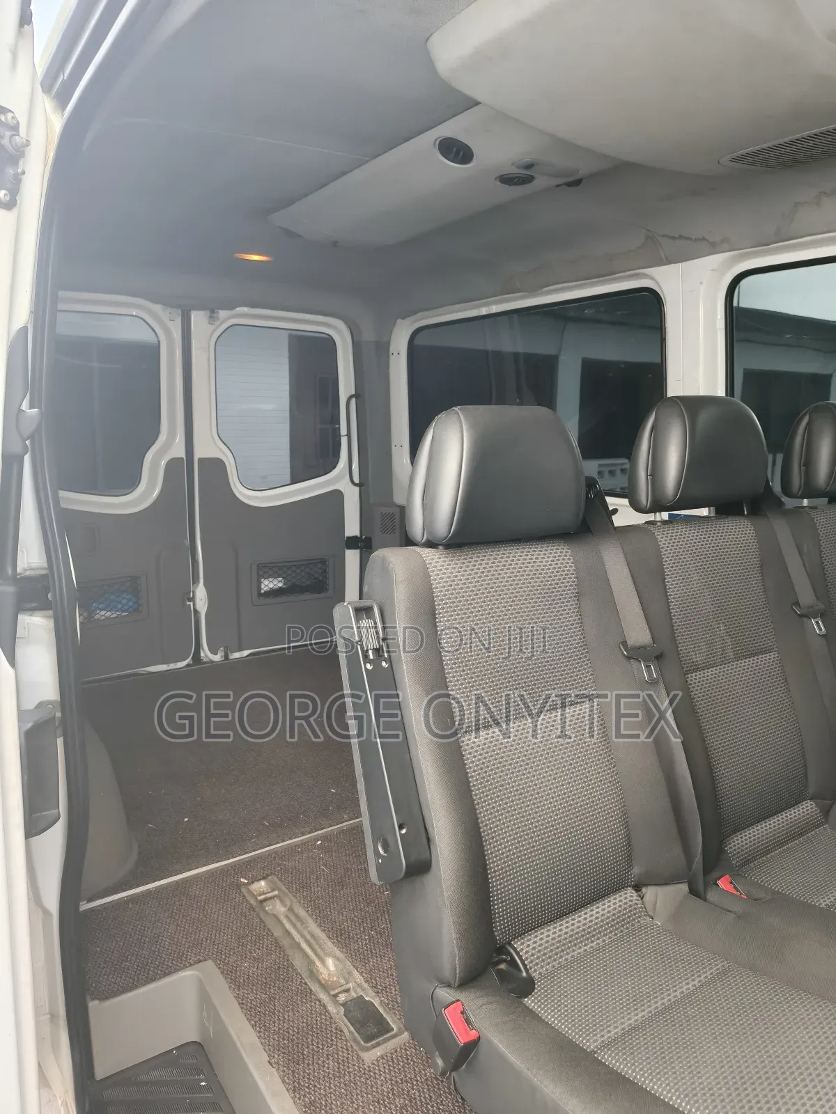Mercedes-Benz Sprinter 2012 White