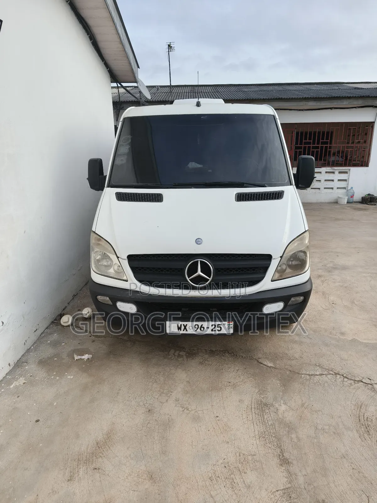 Mercedes-Benz Sprinter 2012 White