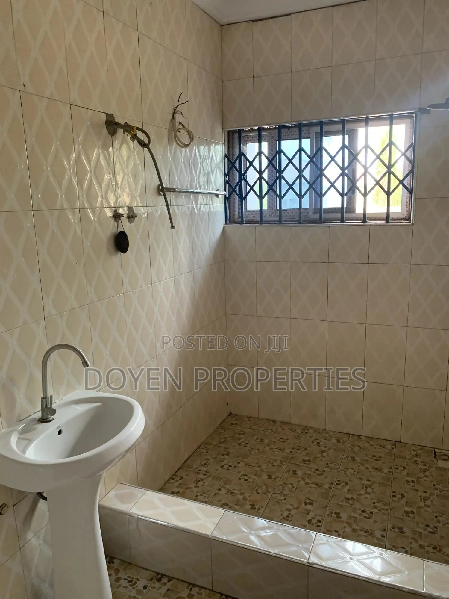 3bdrm House in Doyen Properties, Tamale Municipal for rent