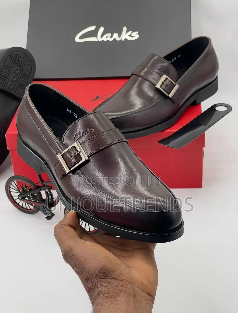 Clarks Executive Leather Loafers (Black Brown)