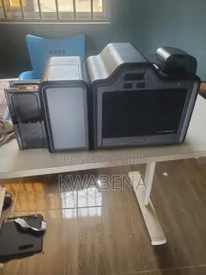 Fargo HDP 5000 Printer