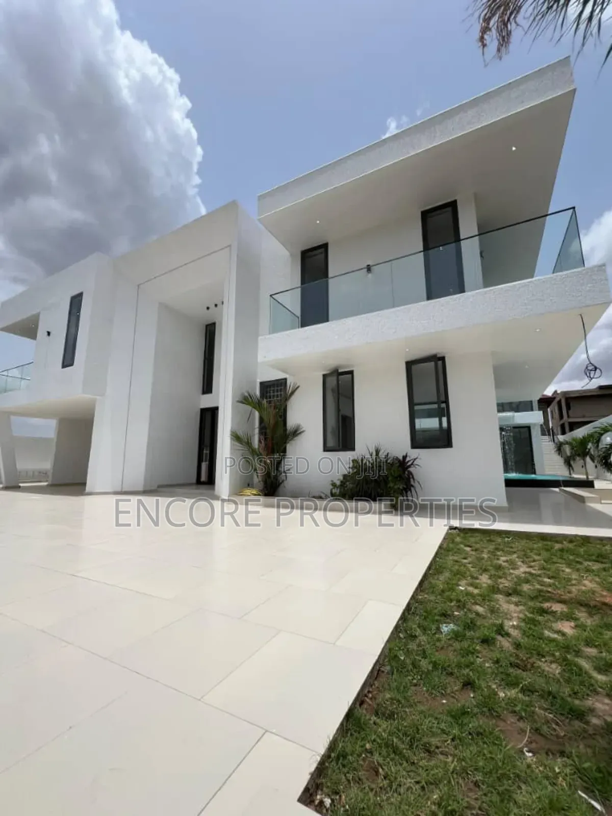 5bdrm House in Oyarifa, Pentecost for sale