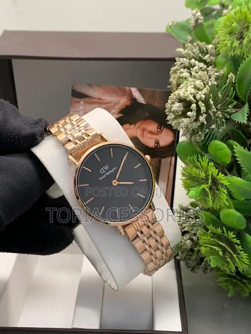 Daniel Wellington (Dw) Watch for Ladies