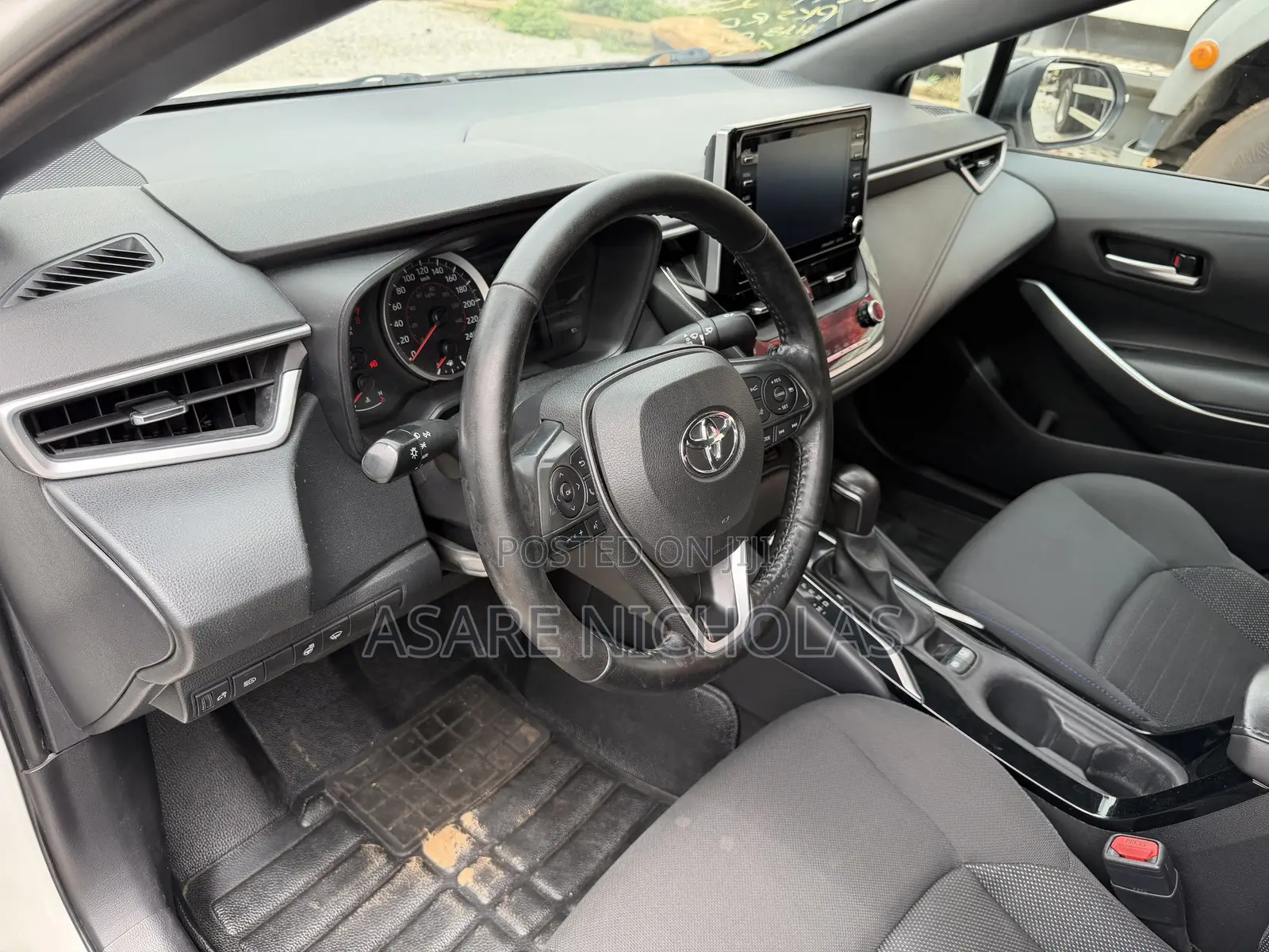 Toyota Corolla 2021 White