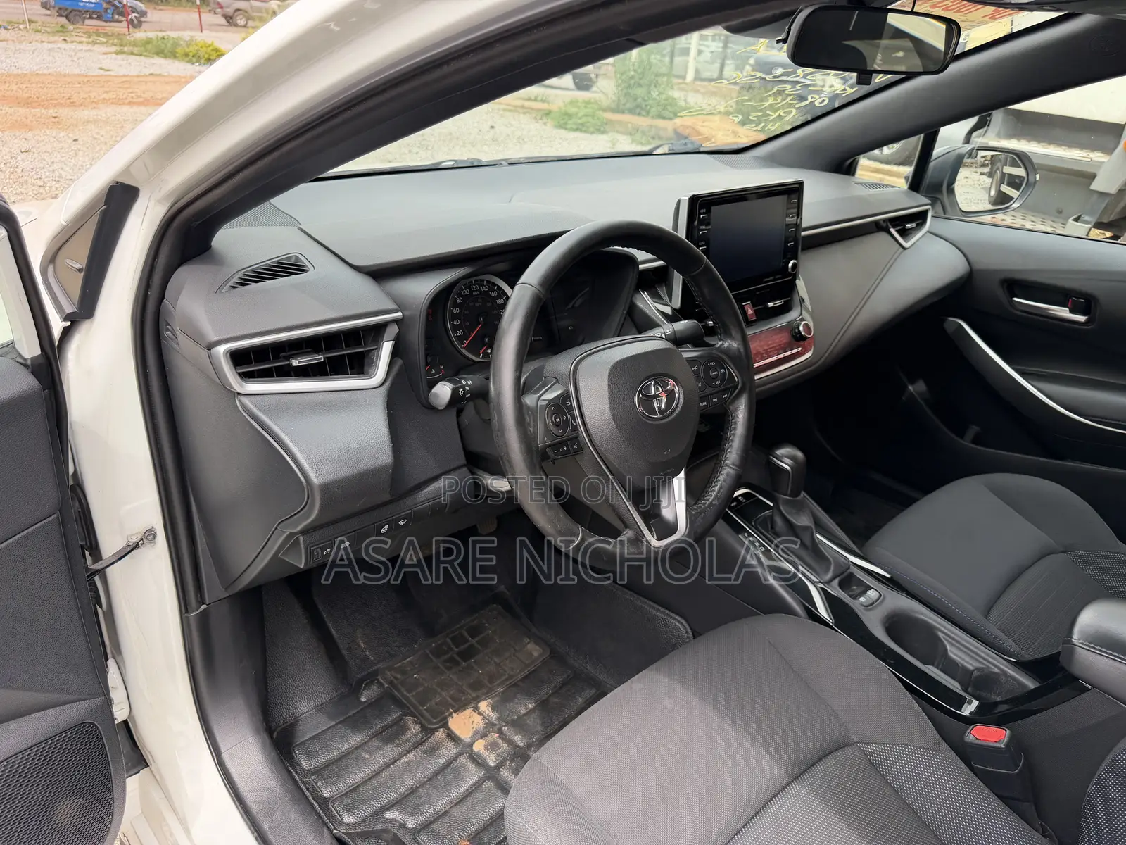 Toyota Corolla 2021 White