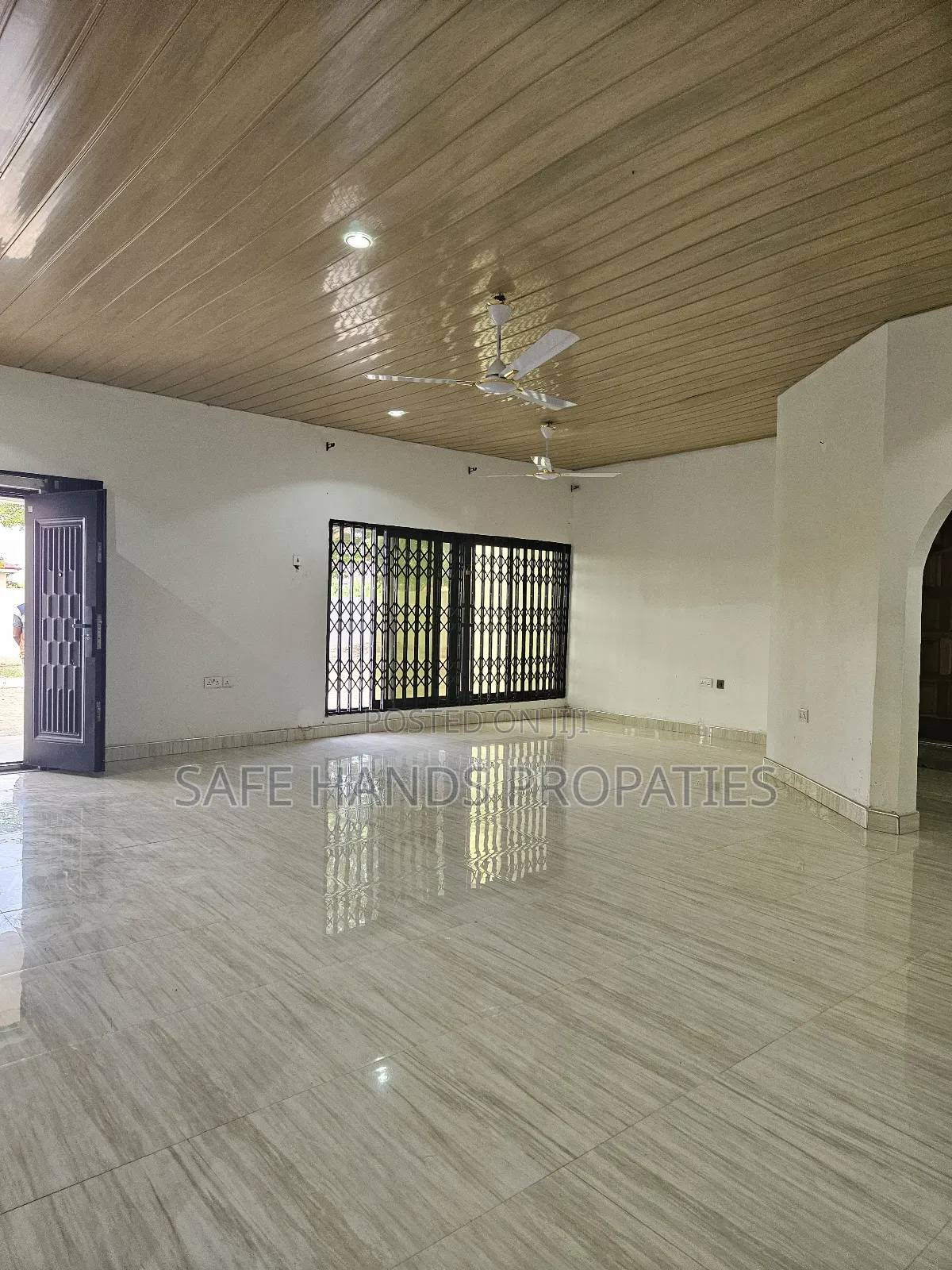 3bdrm House in Kelly Estate, Accra Metropolitan for rent
