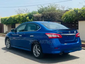 Nissan Sentra SR 4dr Sedan (1.8L 4cyl CVT) 2014 Blue