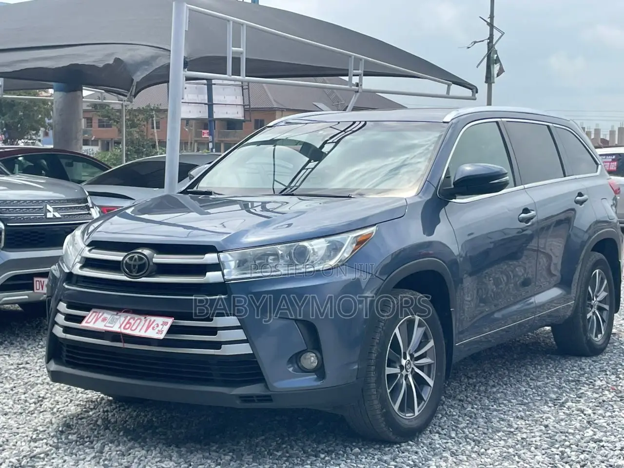 Toyota Highlander XLE 2019 Blue