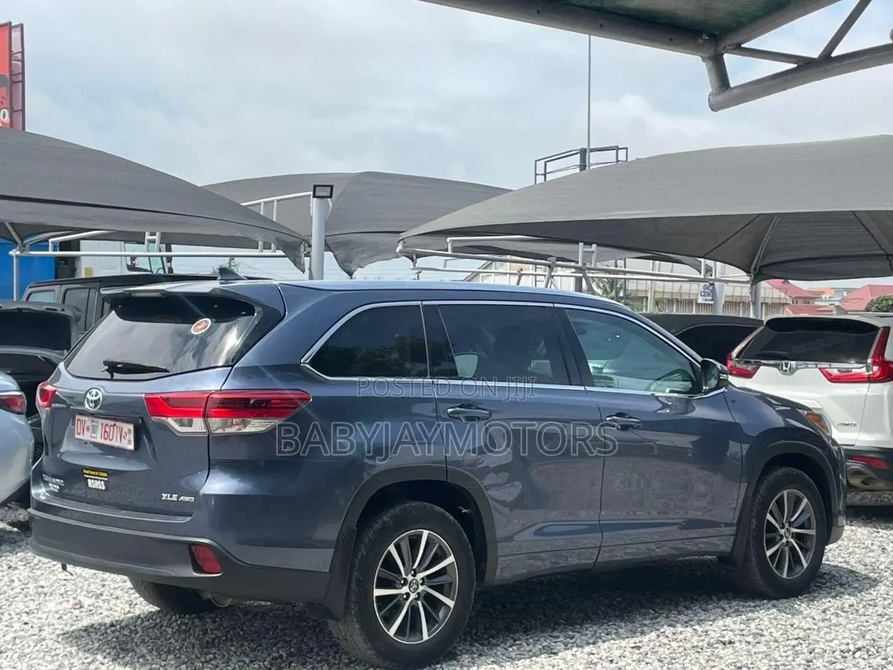 Toyota Highlander XLE 2019 Blue