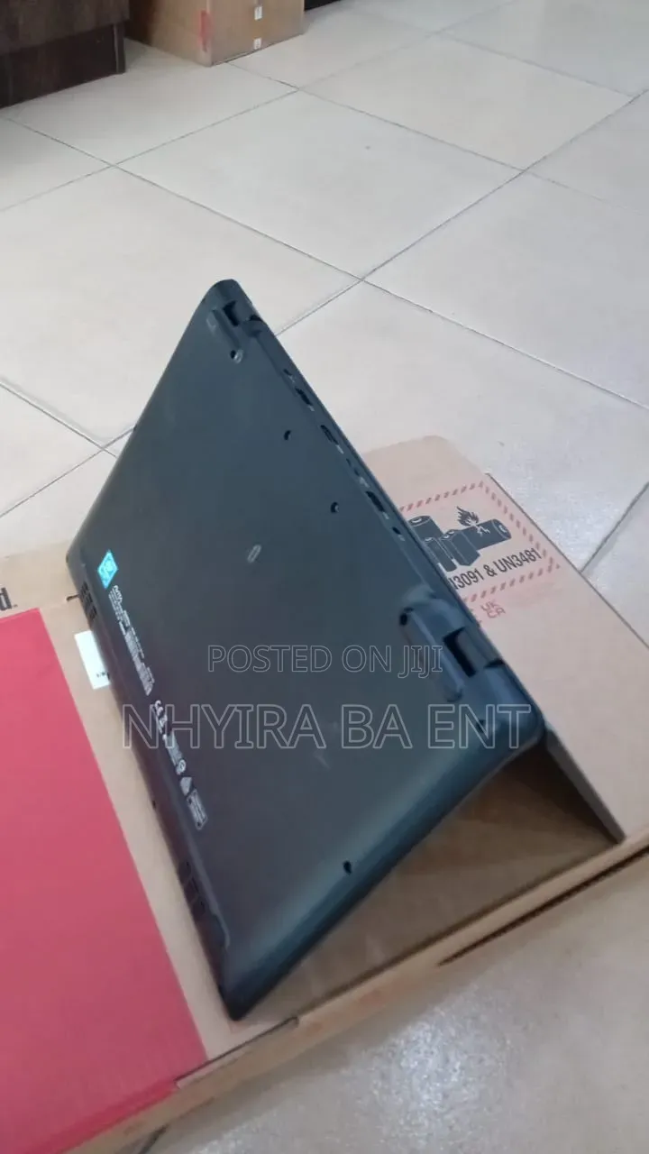 Laptop Avita Essential 14 4GB Intel SSD 128GB