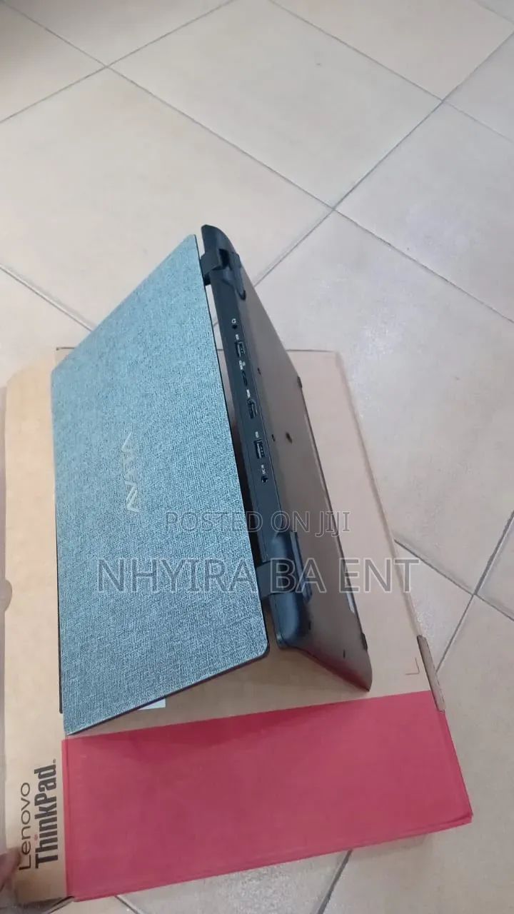 Laptop Avita Essential 14 4GB Intel SSD 128GB