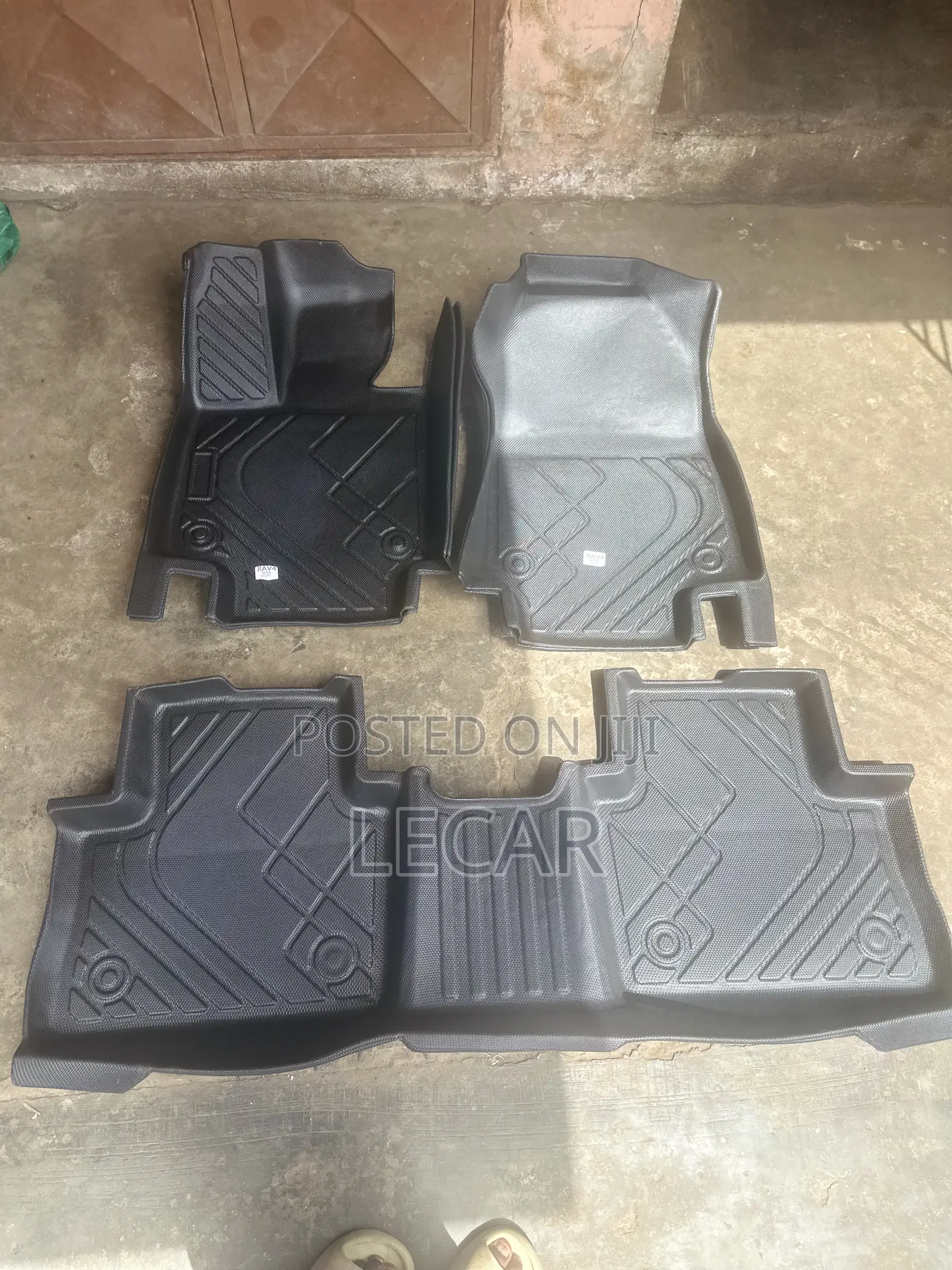 Rav 4 Floor Mat ( 3 D Mat )