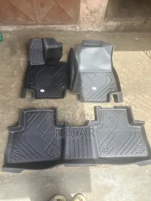 Rav 4 Floor Mat ( 3 D Mat )