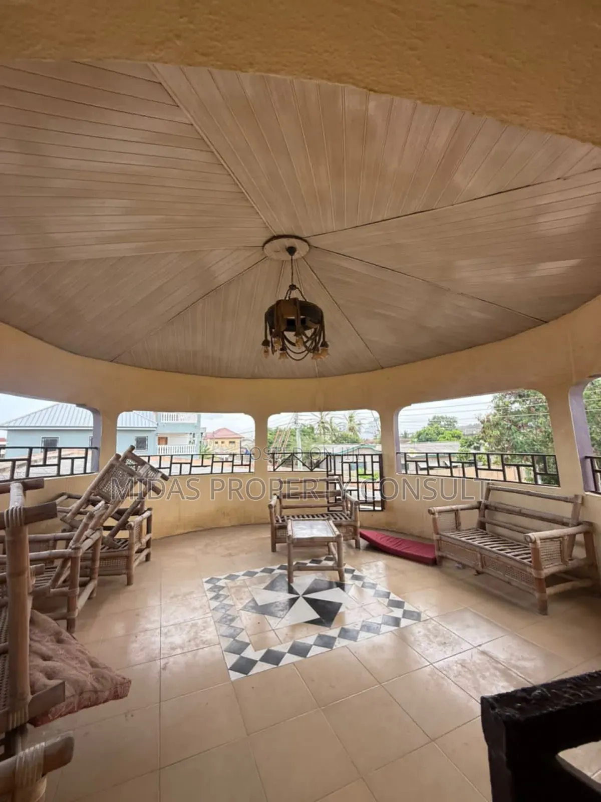 10bdrm House in Mendskrom, McCarthy Hill for sale