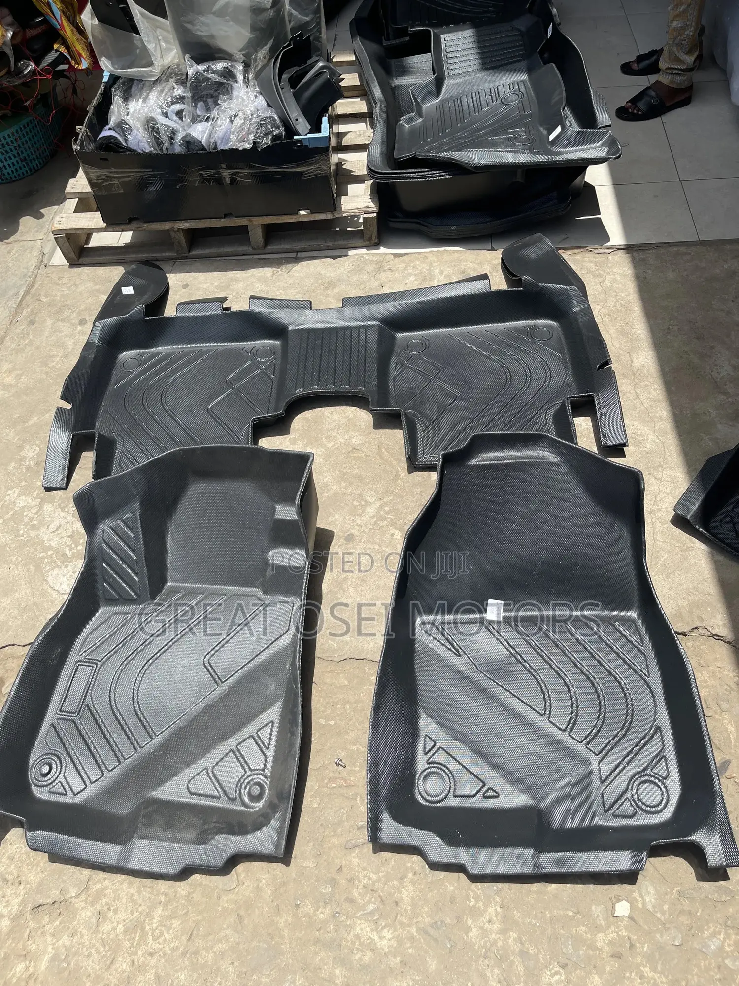 Honda CRV Floor Mat (Bucket Type)