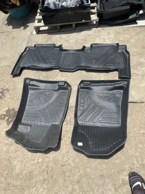 Land Cruiser Carpet( Bucket Type)