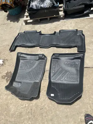 Land Cruiser Carpet( Bucket Type)