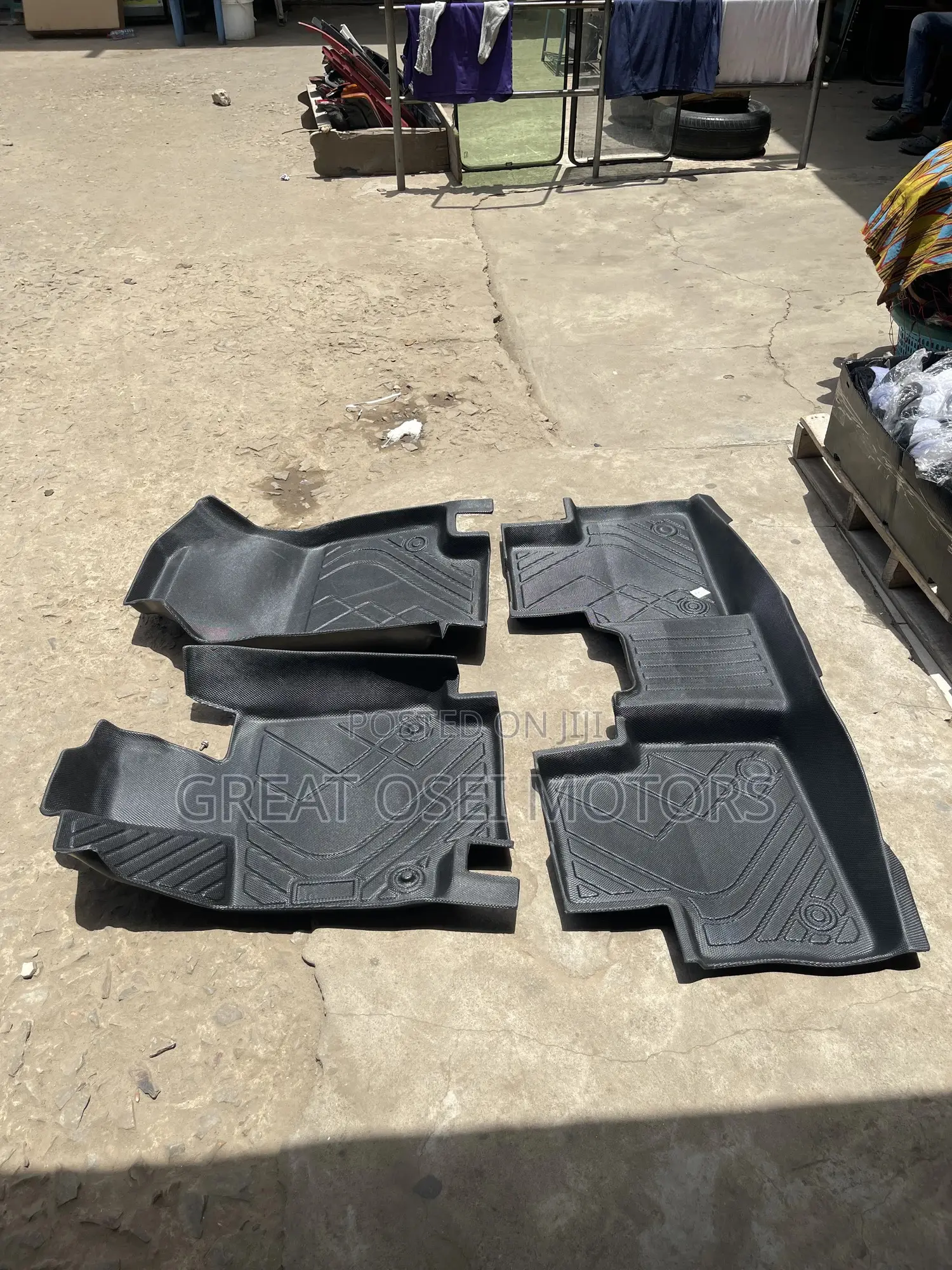 Rav4 Floor Mat (Bucket Type)