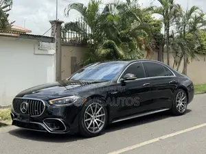 Mercedes-Benz S-Class AMG S 63 E 2024 Black