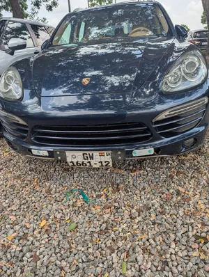 Porsche Cayenne S 2012