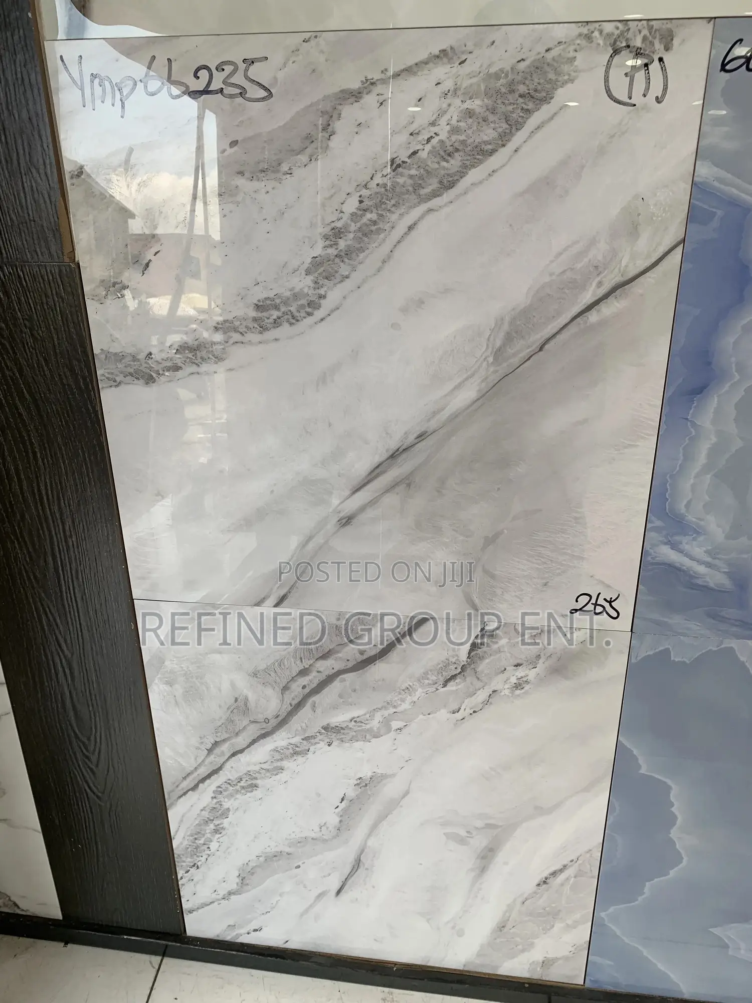 60/60cm Floor Tiles