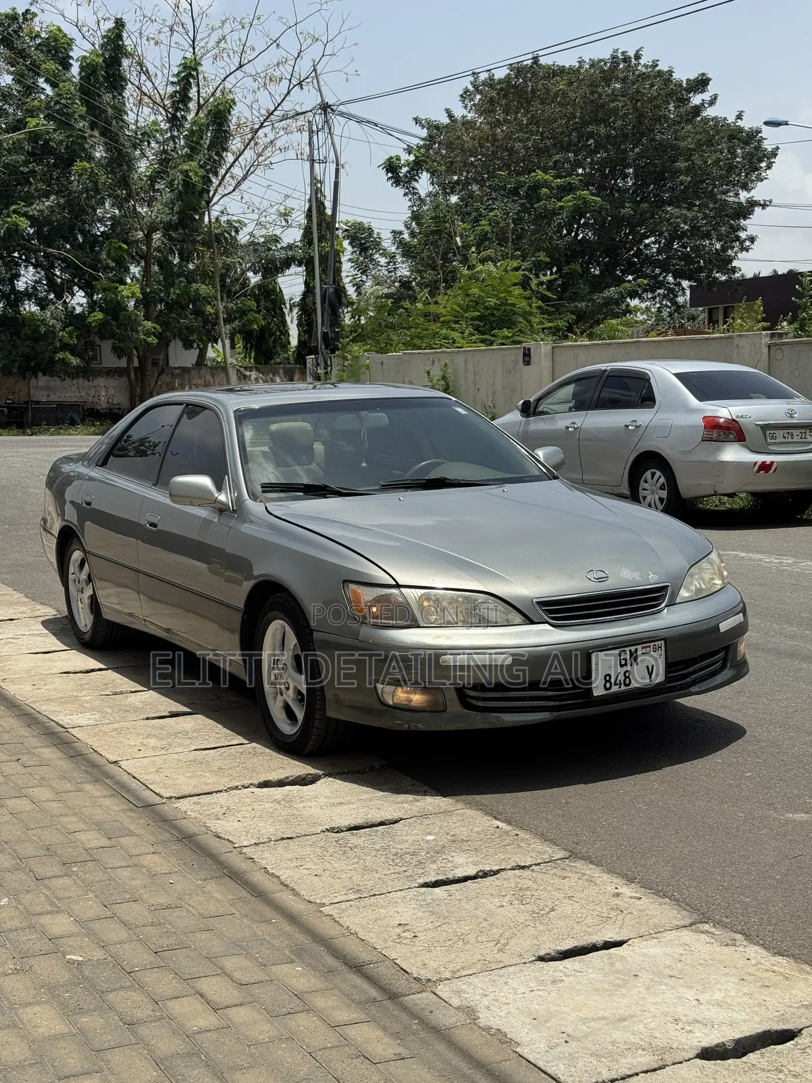 Lexus ES 300 2000 Beige