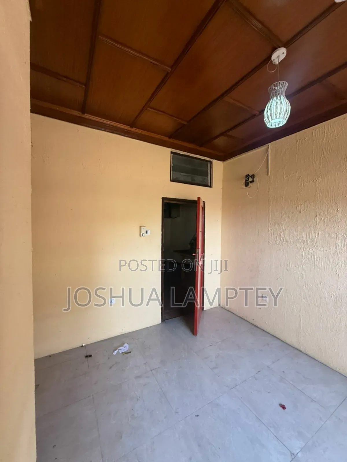 10bdrm House in Marchant Hill Estate for sale