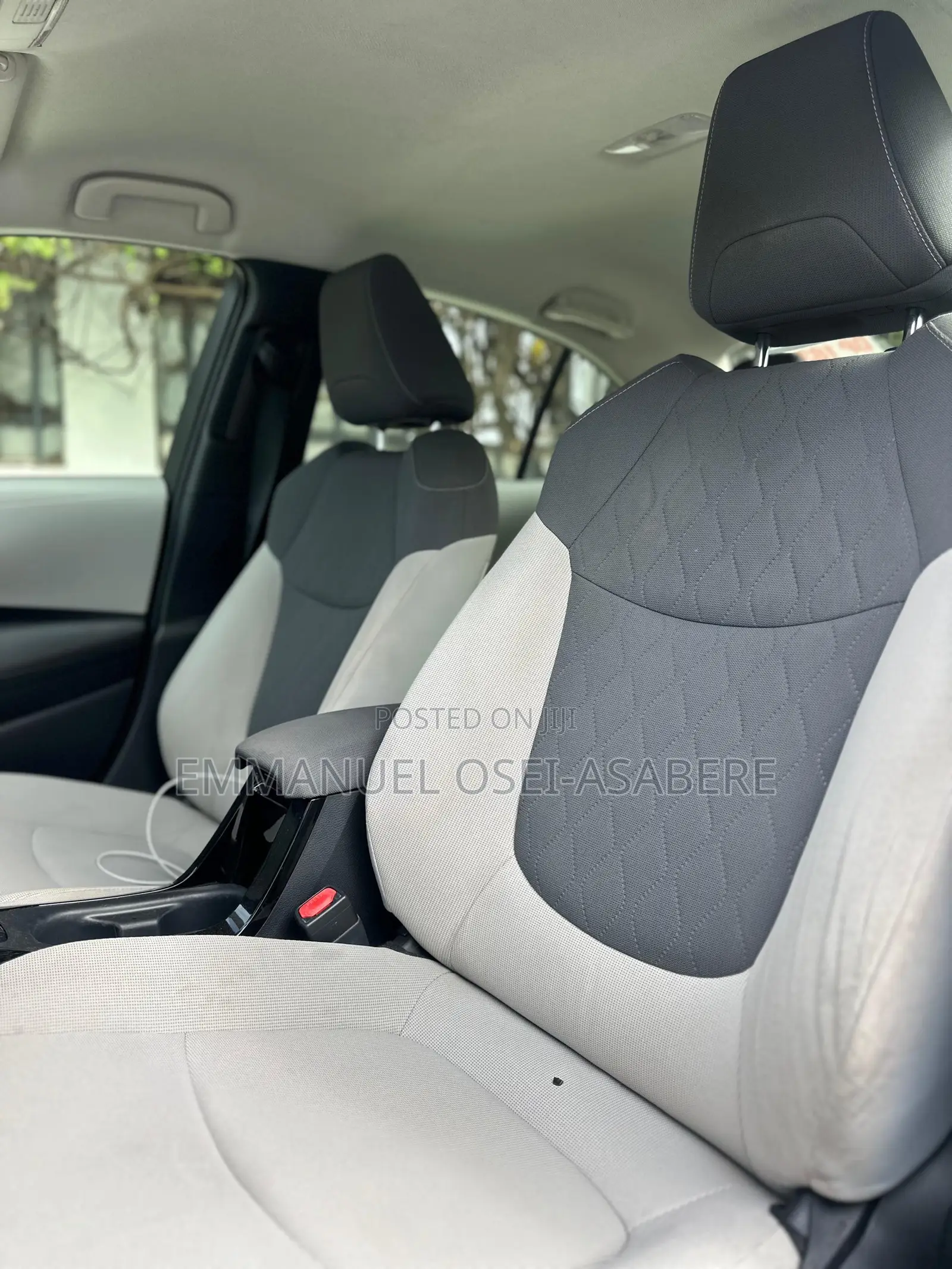 Toyota Corolla LE 2021 White