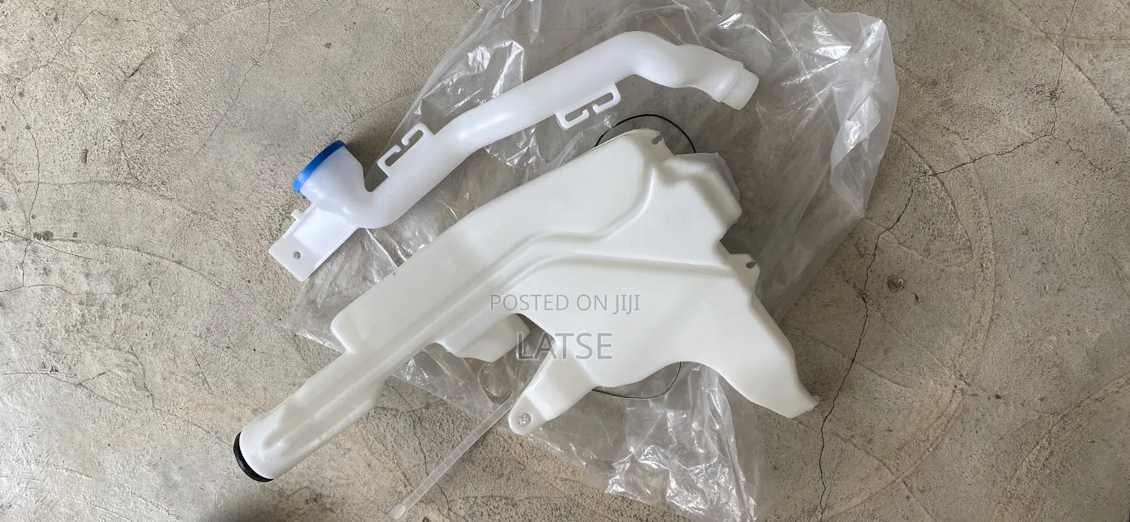 Honda Civic 2016,2017,2018,2019,2020,2021 Windshield Wiper Bottle
