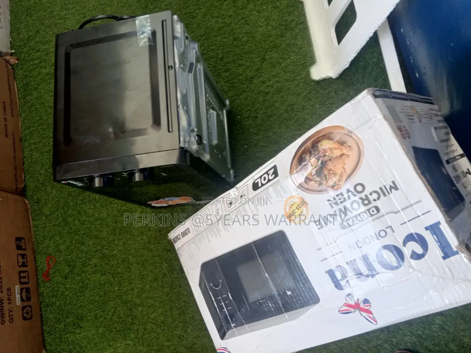 Icona 20l Microwave Oven – Perfect for Home Office Use
