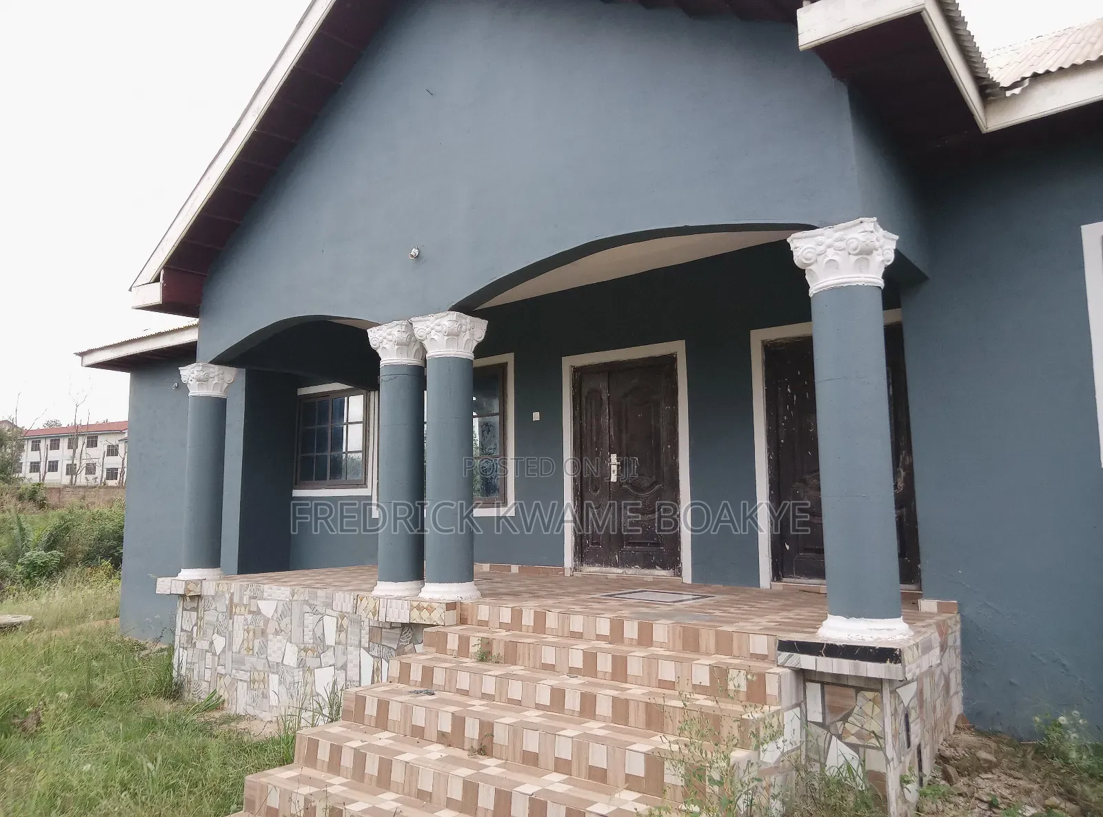 6bdrm House in Brother K Estate, Kumasi Metropolitan for sale