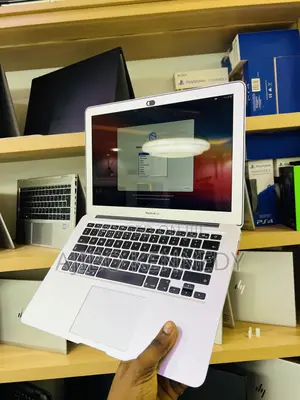 Laptop Apple MacBook Air 2017 8GB Intel Core i5 SSD 128GB