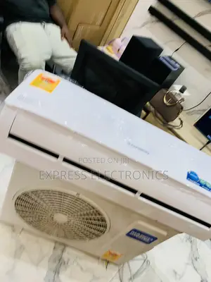 2.0hp Split Inverter Nasco White Air Conditioner
