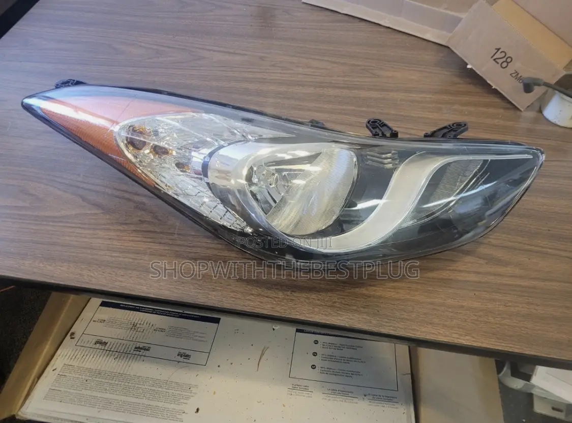Elantra 2012-2013 Headlight Pair