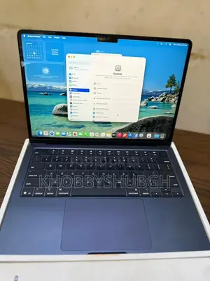 Laptop Apple MacBook Air 2022 M2 8GB Apple M2 SSD 512GB