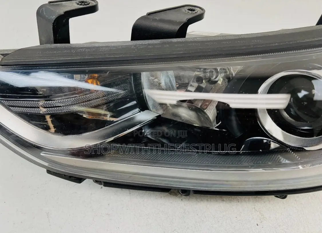 Elantra 2017-2018 Headlight Pair