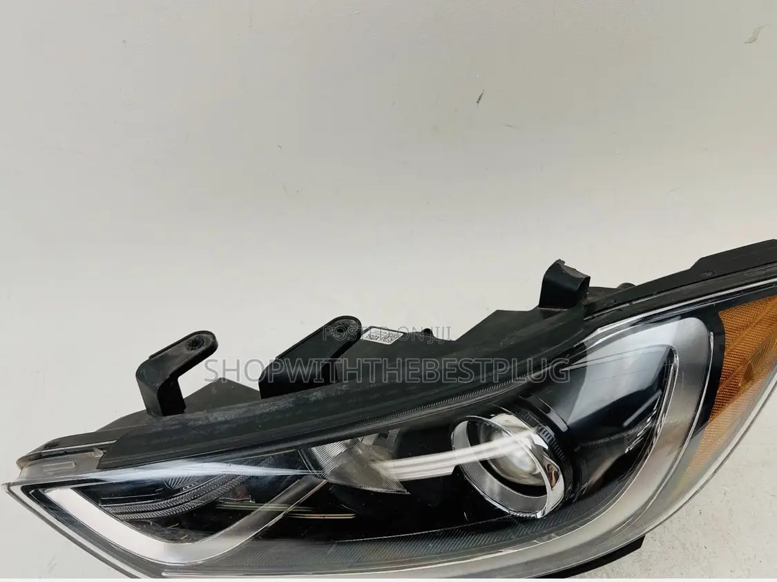 Elantra 2017-2018 Headlight Pair