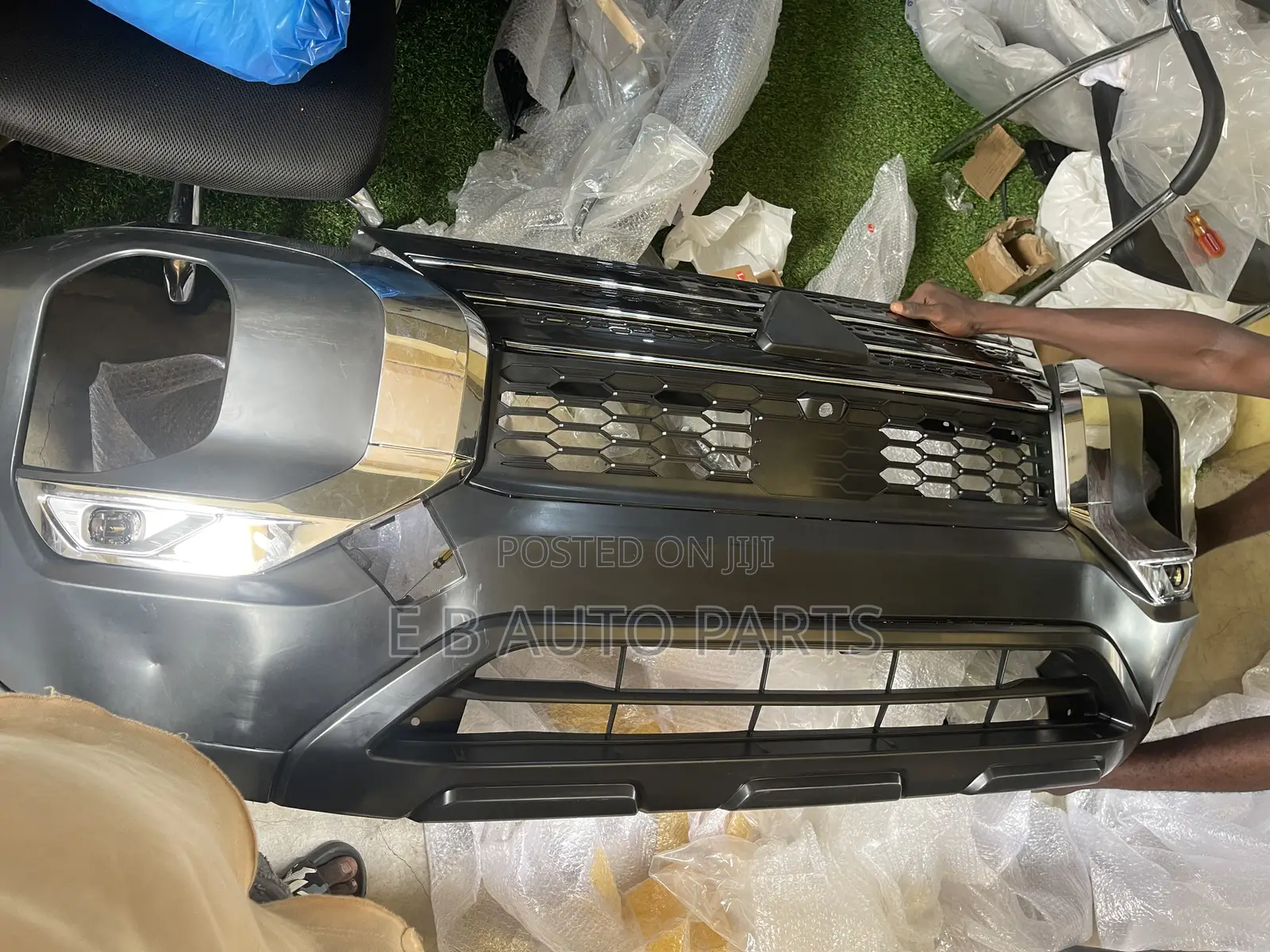 Outlander 2023-2025 Front Bumper Complete