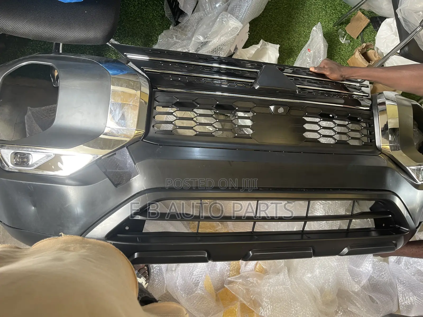 Outlander 2023-2025 Front Bumper Complete