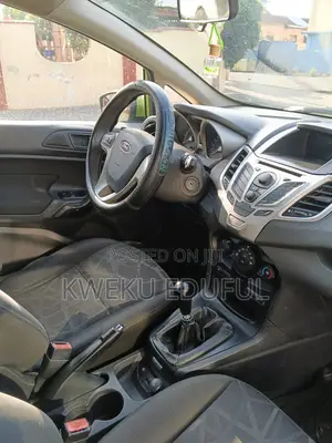 Ford Fiesta SE Hatchback 2011 Green