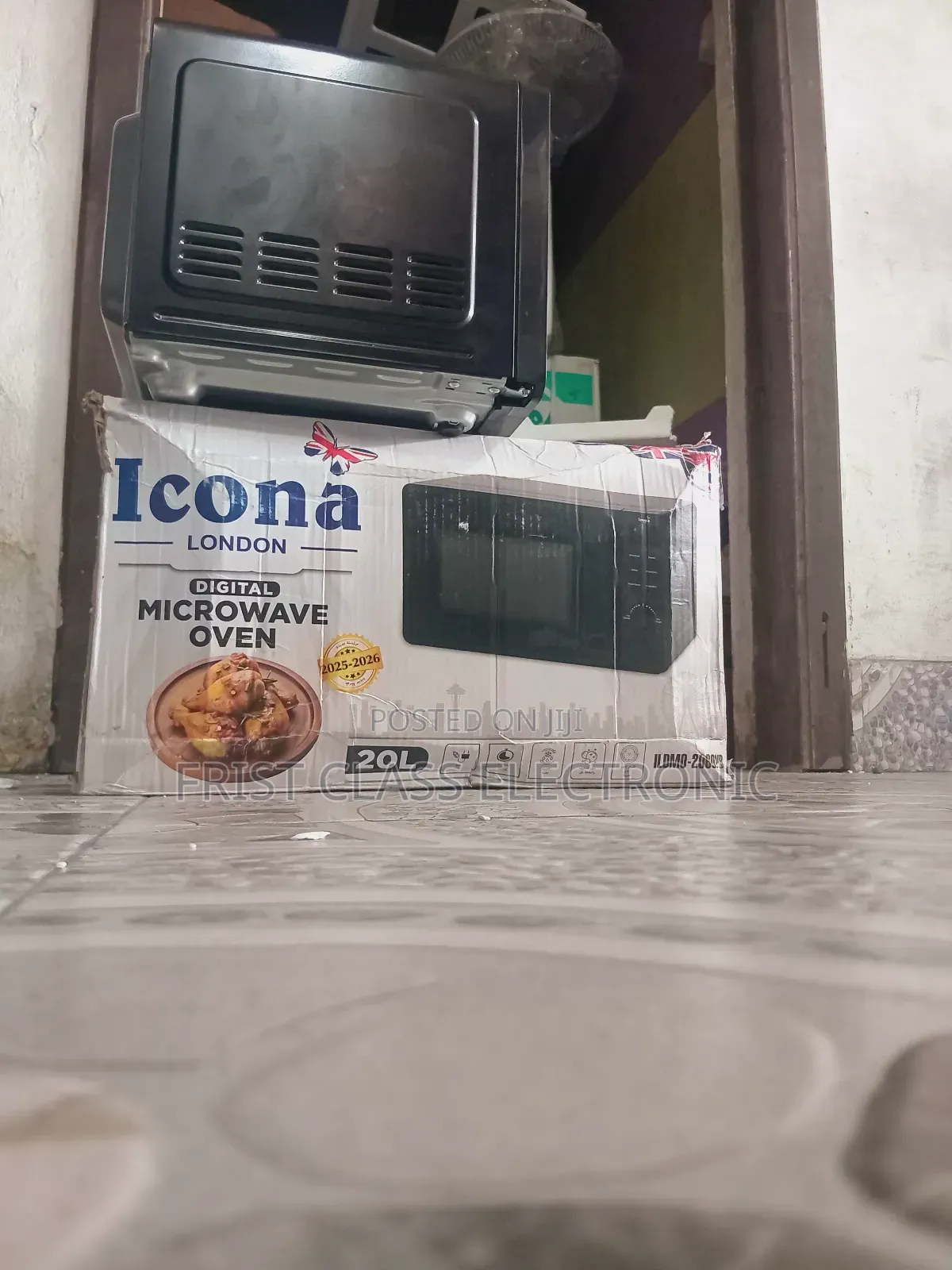 Icona Black Microwave, Microwave That Owns Your Space