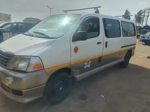 Toyota HiAce 2010 White