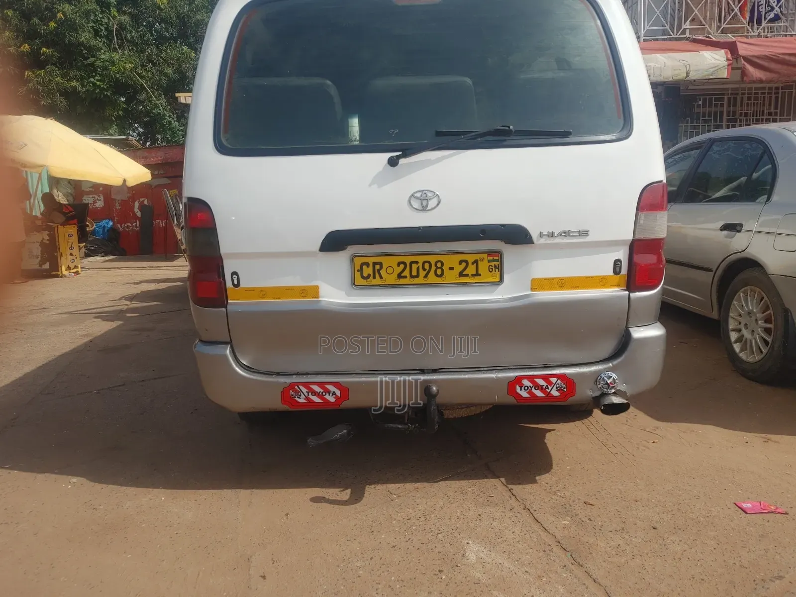 Toyota HiAce 2010 White