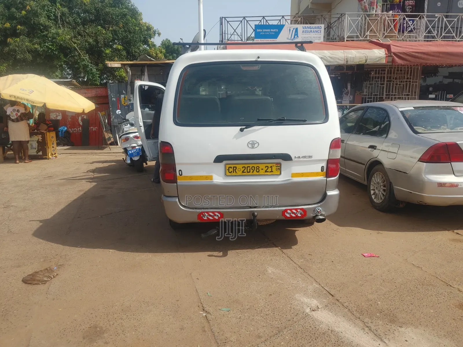 Toyota HiAce 2010 White
