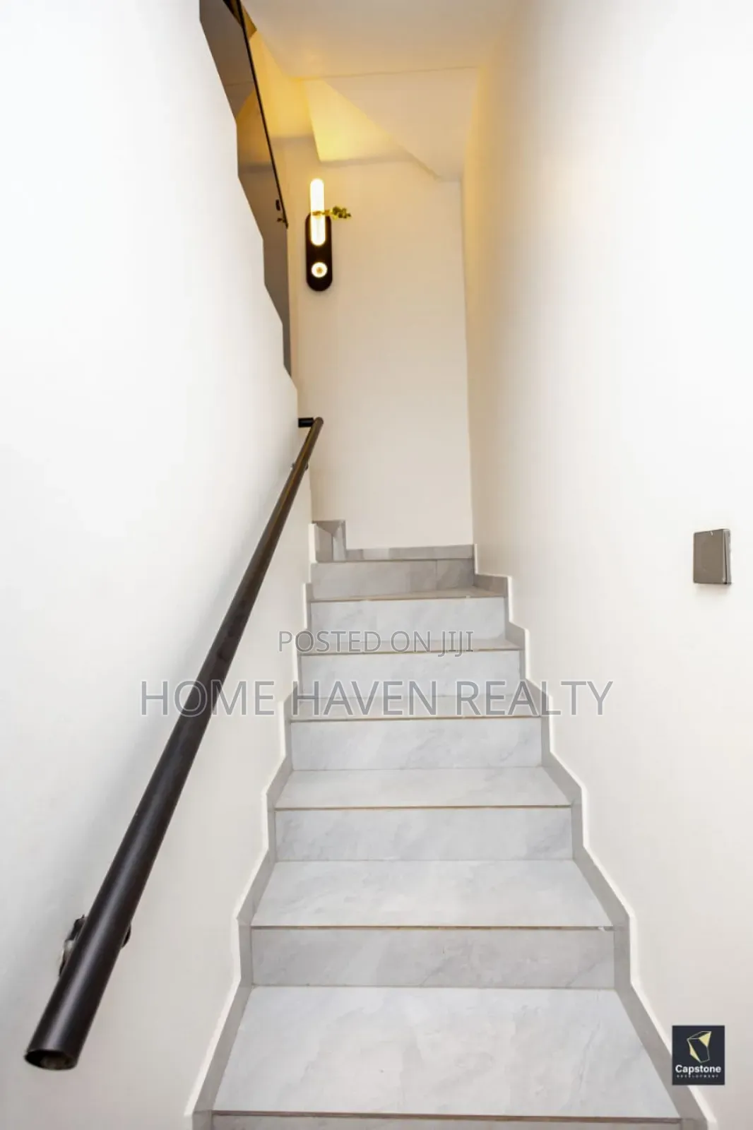 5bdrm House in East Airport, Tseaddo for sale