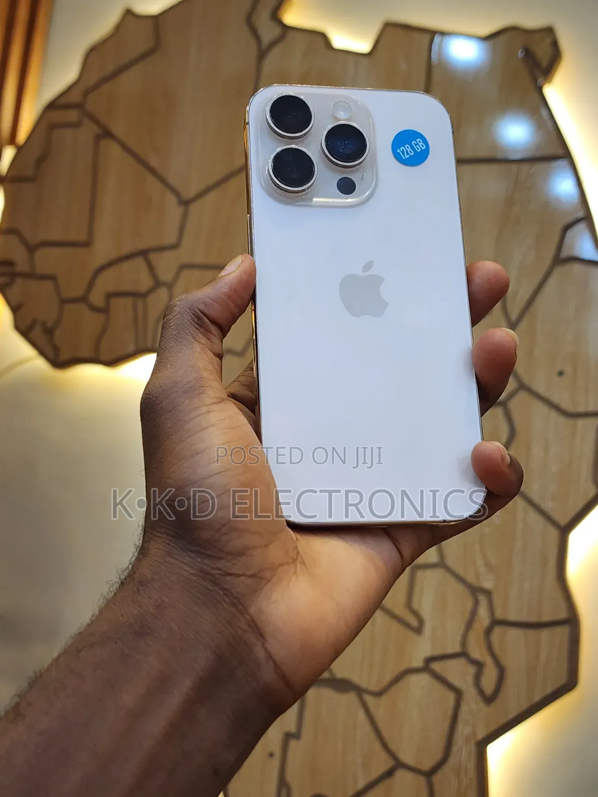 Apple iPhone 16 Pro 128 GB Gold