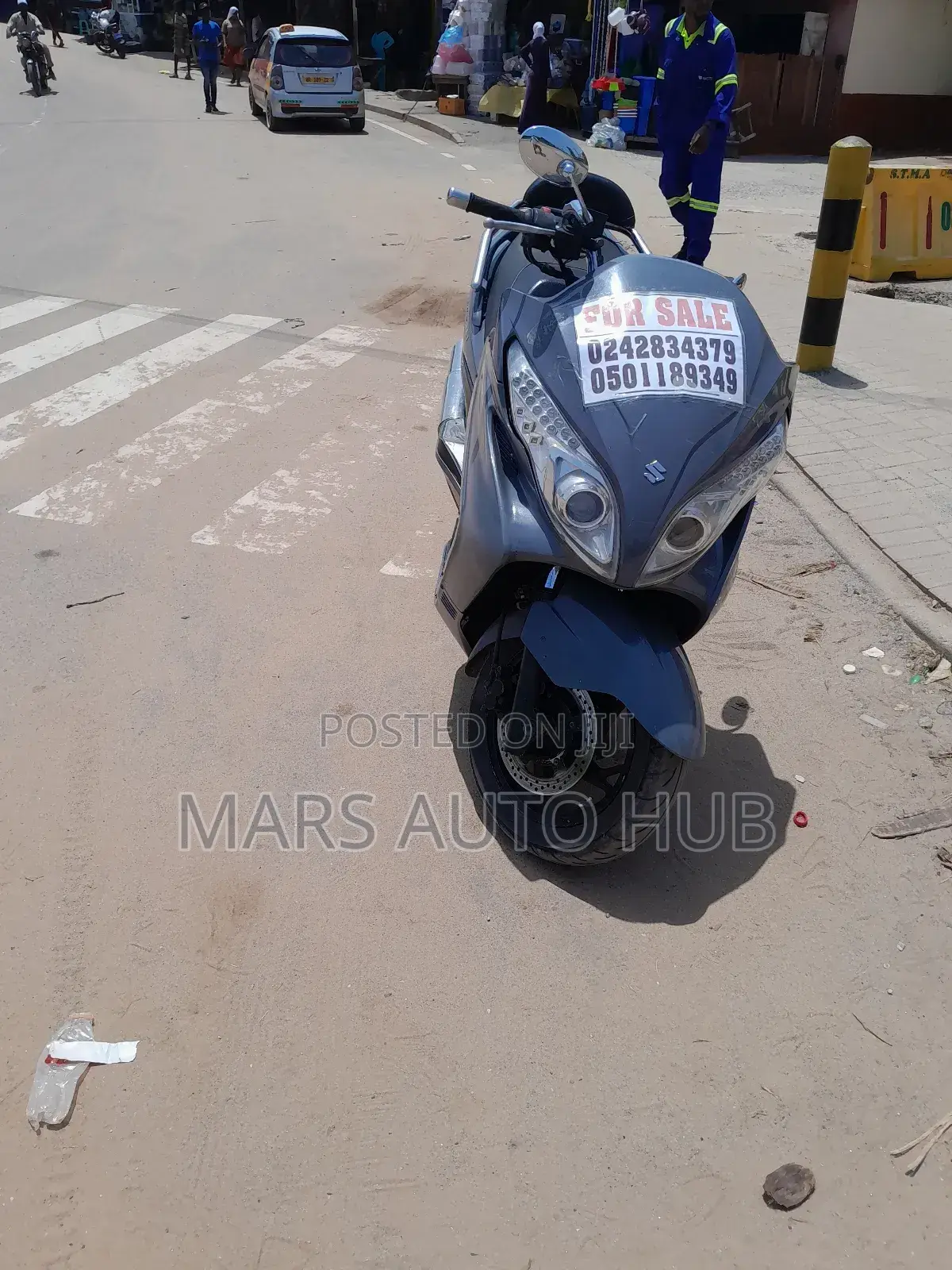 Suzuki Burgman 2015 Gray